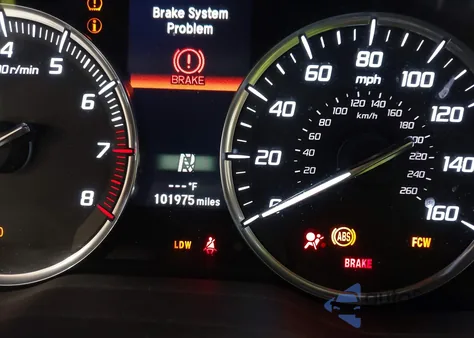 2015 Acura Mdx Technology Package z USA, uszkodzony, nr VIN 5FRYD4H41FB024712